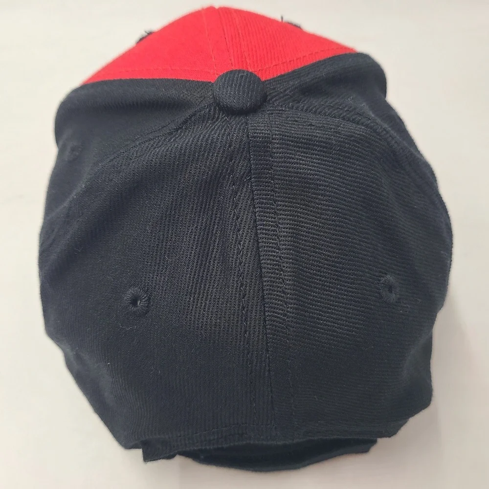 Kids Chicago Blackhawks Hat Adjustable Fan Favorite Red Black NHL Hockey Boys